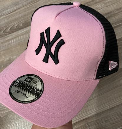 Krásna šiltovka new era, 