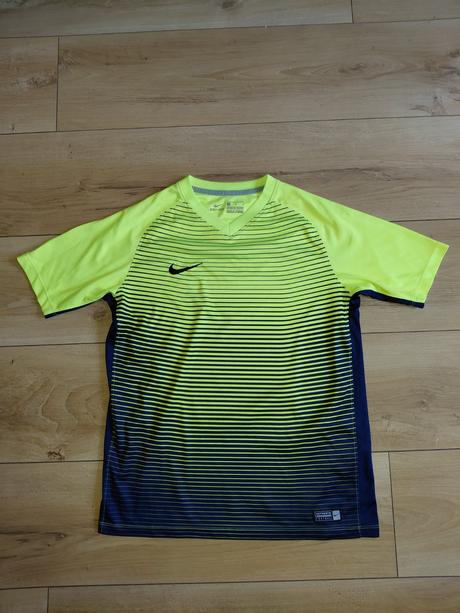 Tricko n, nike,146