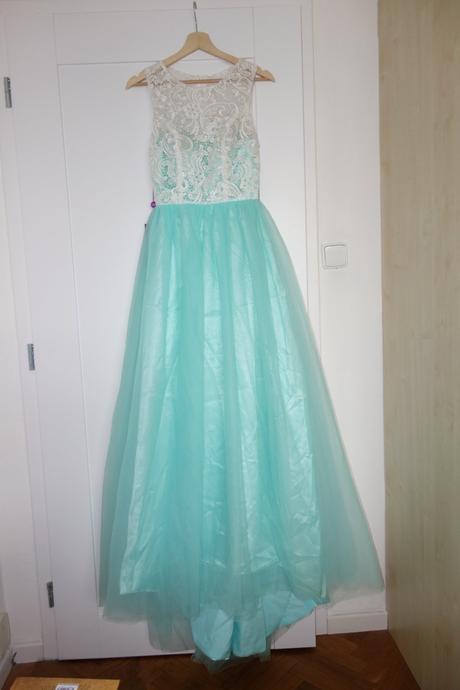 Spoločenské šaty, 34