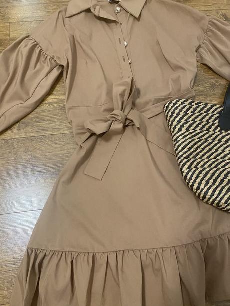 Košelové šaty amnesia, 