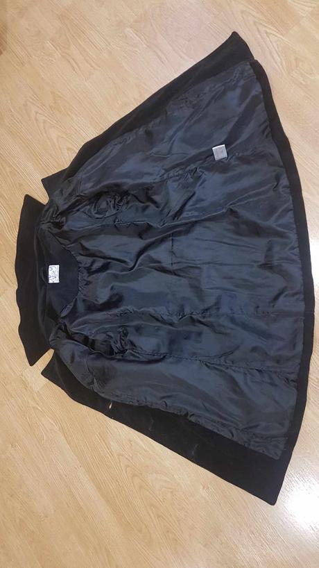 Čierny kordový prechodný kabátik v. 42, 42