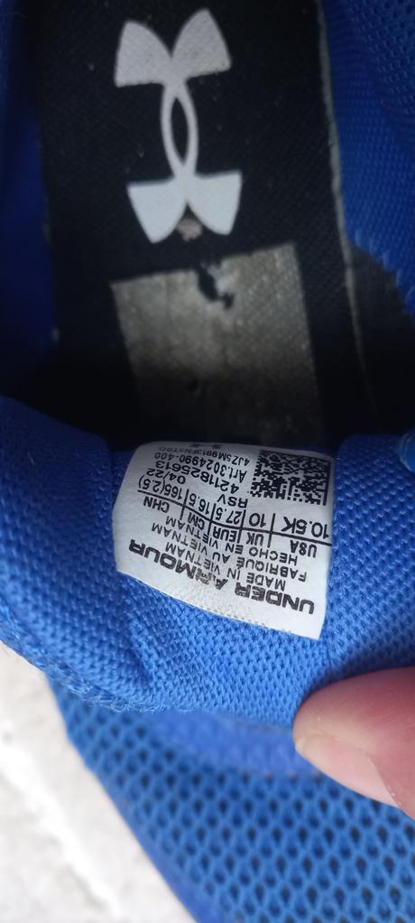 Botasky, under armour,27