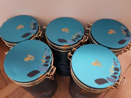 Zberateľské dózy na kávu tchibo, 