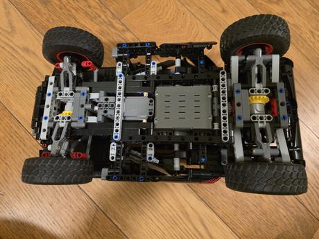 Lego technic 42160,