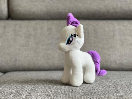 Plysovy konik nehrany, 