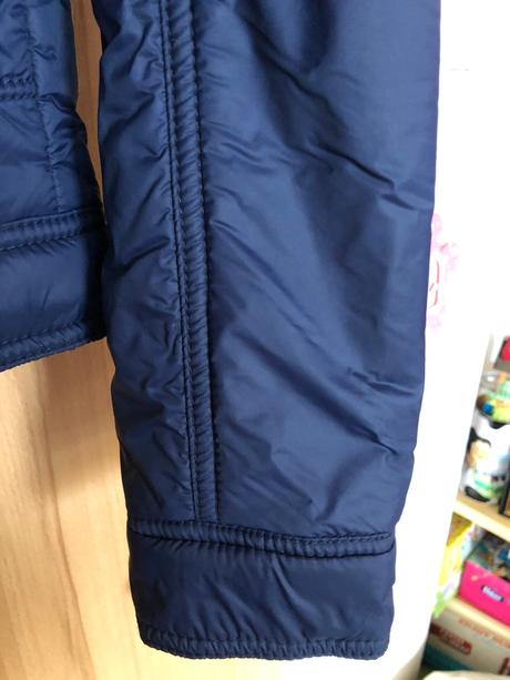 Vetrovka, reserved,s