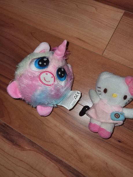 Male plysaky hello kitty mojkace,