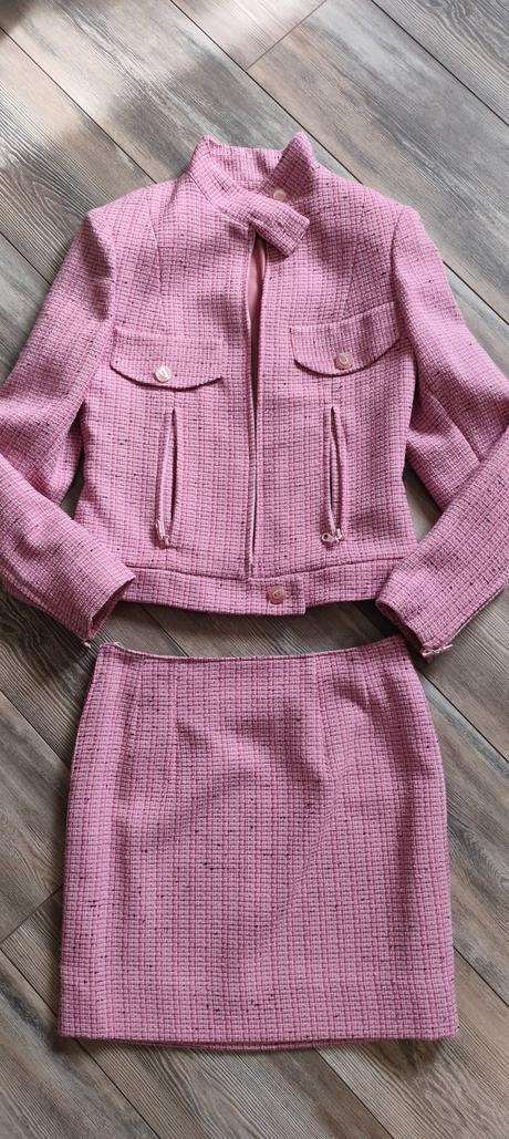 Štruktúrovaný kostým, 36