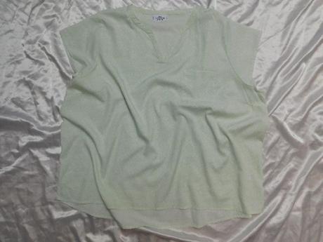 Pekna letna lahučka bluzka,, 52
