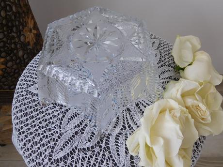 Kryštálová miska v tvare hviezdy-top top stav,, 