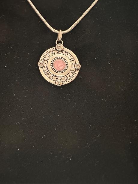 Strieborný prívesok cosmic,