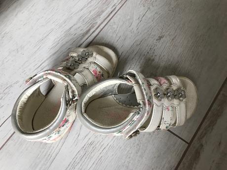 Sandálky 20, cupcake,20