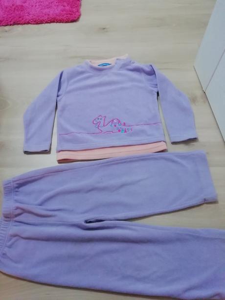 Hrubsia suprava, domace oblecko 104-116, 110