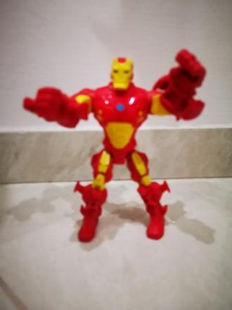 Iron man hulkbuster avengers,