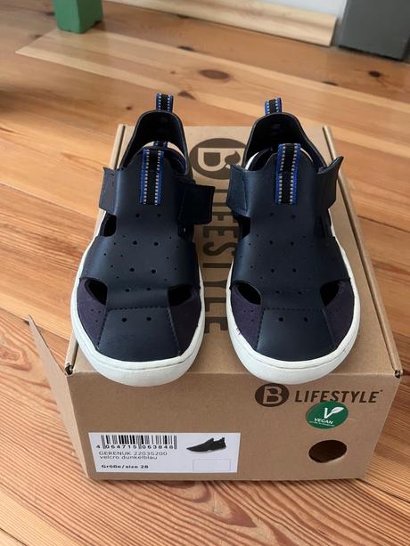 Blifestyle sandale, 28