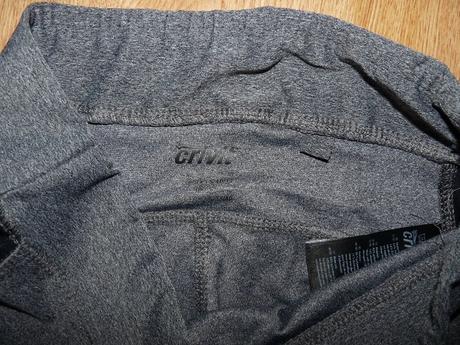 Športové legíny, 36