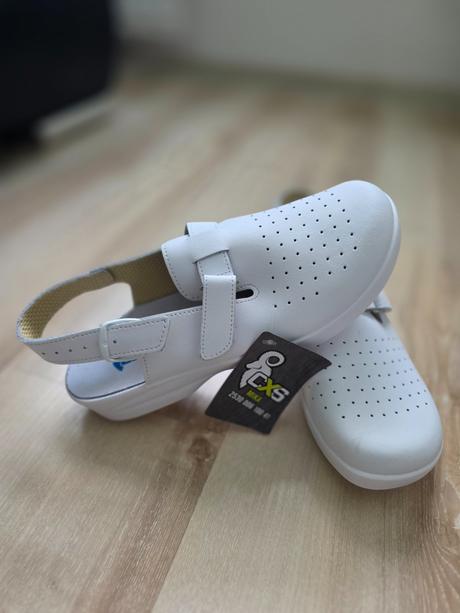 Nové zdravotnícke topánky 41, 41