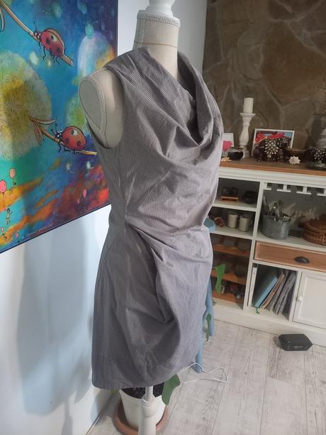 Dizajnove saty all saints, 36