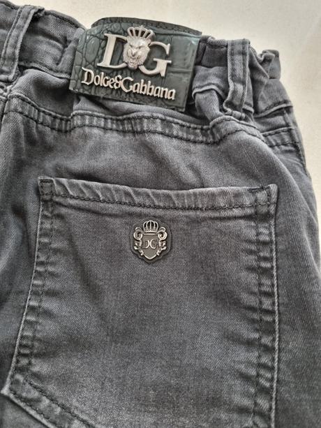 Štýlové luxusné rifle, 146