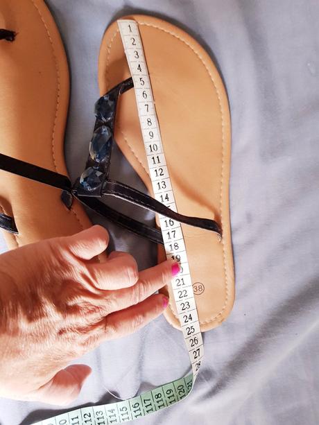 Šľapky s kamienkami - super stav, 38