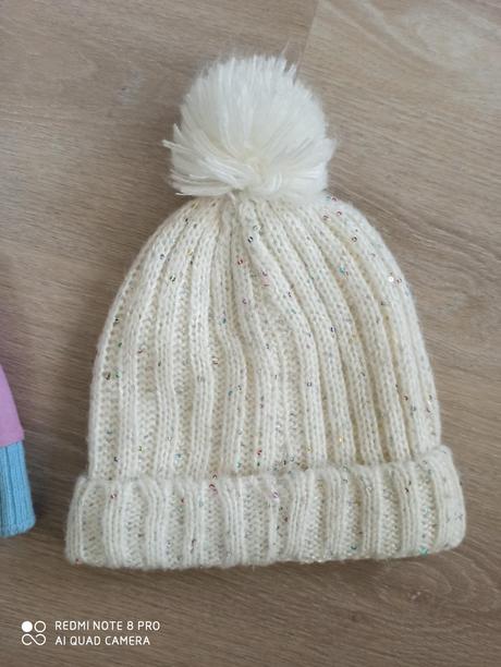 Čiapky veľ. 92-104-110, 104