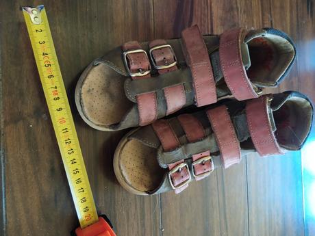 Ortopedicke sandale 33, protetika,33