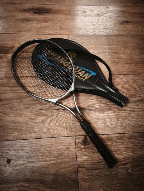 Badmintonová raketa shangguan sport + obal,