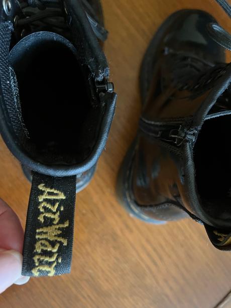 Dr. martens členkové šnurovacie čižmičky, 32