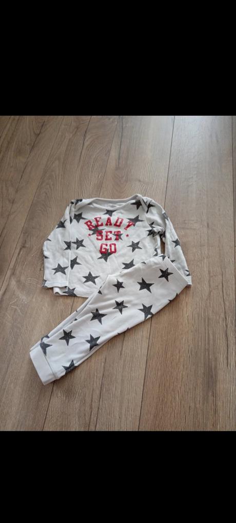 Chlapčenské pyžamo 9-12 mesiacov, f&f,74