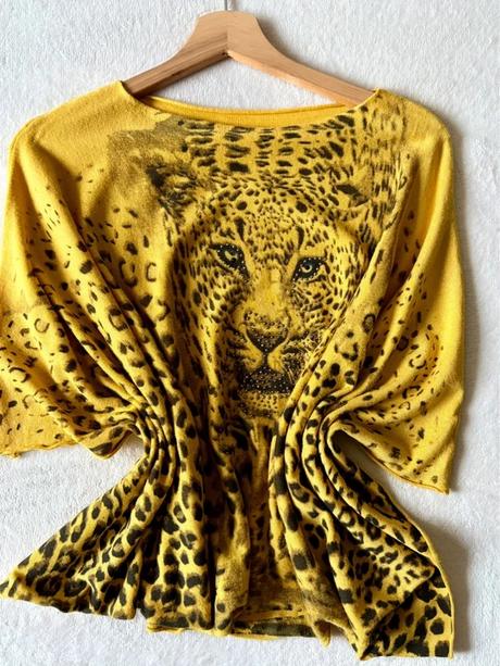 Dámsky sveter, pončo s leopardím motívom, s