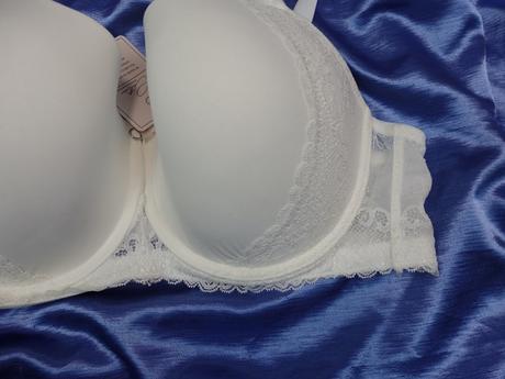 Luxusná biela podprsenka, 100d