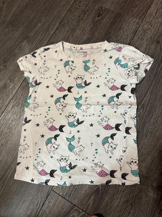 Tricko, reserved,140