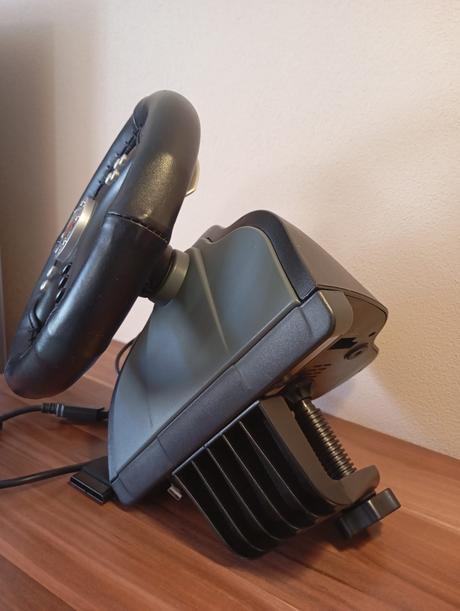 Vibračný pretekársky volant speed-link 2v1, 