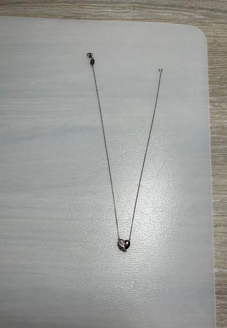 Strieborný náhrdelník srdce s krídlom, 