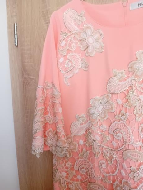 Šaty spoločenske, 42