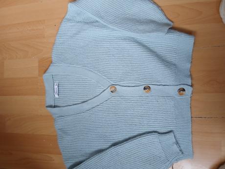 Sveter, reserved,140