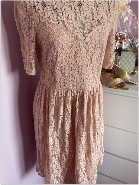 Krajkované mini šaty about you - veľkosť 40, l