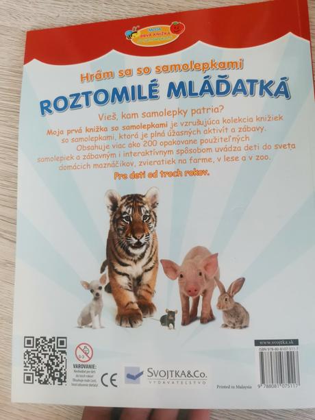 Kniha roztomilé mláďatká so samolepkami,