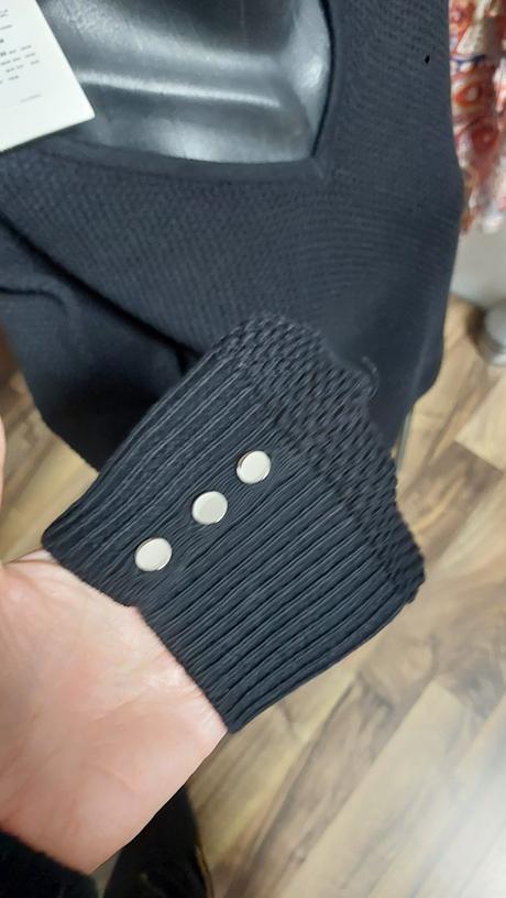 Cierny sveter vila, m