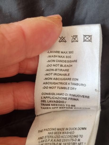 Tmavomodrá prešívaná bunda veľ. m, m