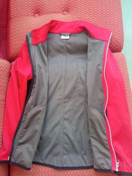 Softshellová bunda, decathlon,146