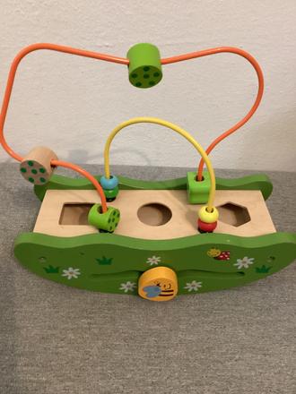 Hračka - chýbajú 3 časti, 