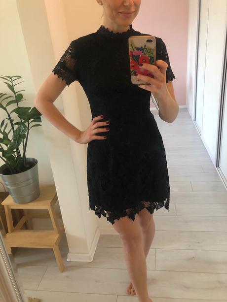 Šaty čipkované, s