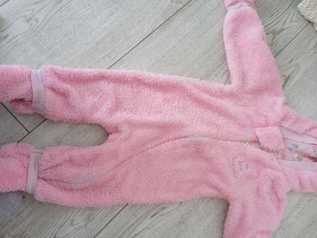 Balík oblecenia, 68–80