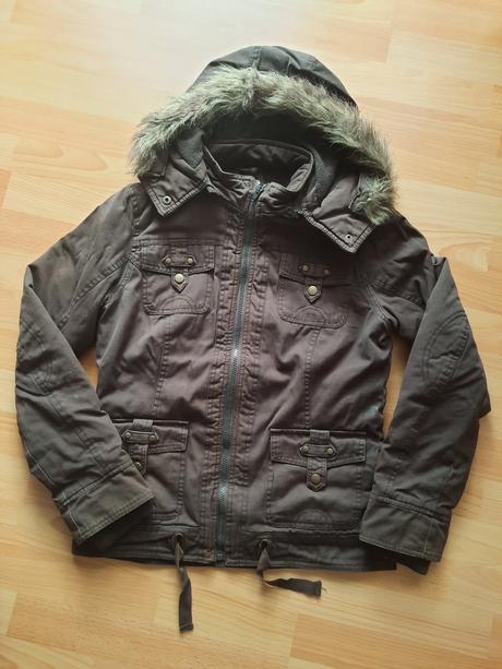 Dámska zimná bunda s kapucňou, m