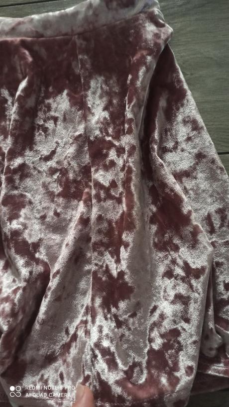 Sametová sukňa 140, river island,140