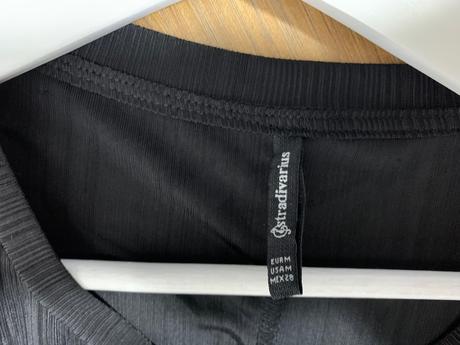 Elegantné tričko, stradivarius,m