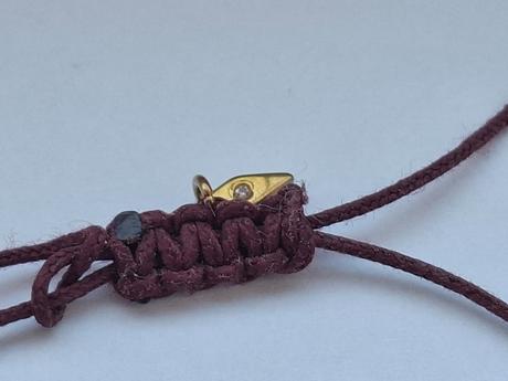 Jemný náramok fossil so šípom, fossil