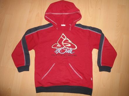 Cervena chlapcenska mikina, 122