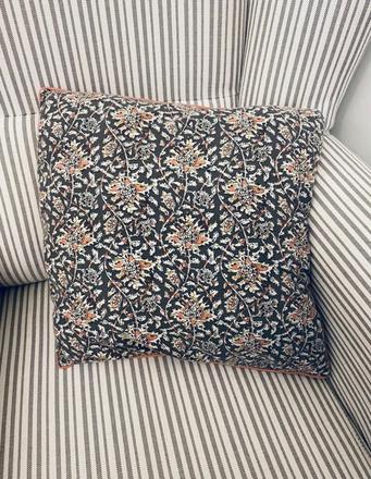 Dekoracny vankus 40x40, 